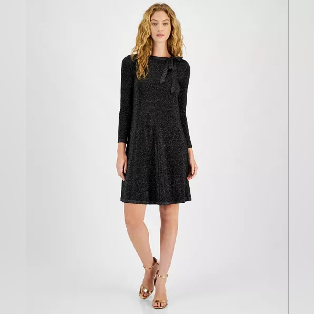 Women's clothing (611)